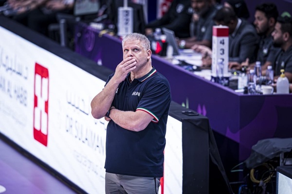 مانولوپولوس: اعتماد به نفس از دفاع می‌آید/ هوواس: دفاع ایران خوب بود